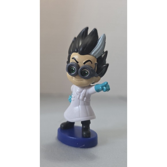 PJ Masks Mini Figure Lot Plastic Blue Base Action Toys 5 Pieces Good Used Cond. - Picture 7 of 8